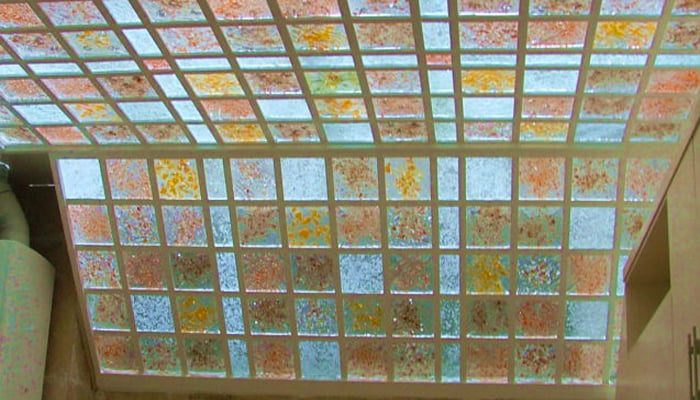 شیشه دکوراتیو در طراحی نورگیرهای سقفی